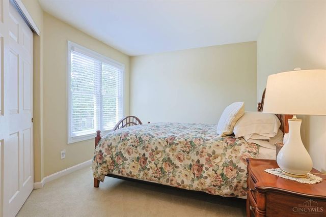 9832 Village View Court, Blue Ash, OH 45241