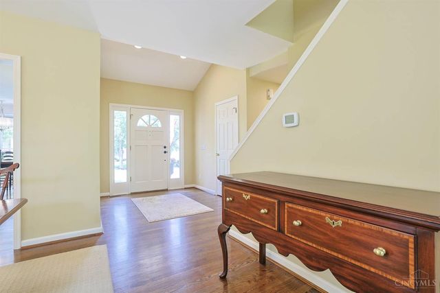 9832 Village View Court, Blue Ash, OH 45241