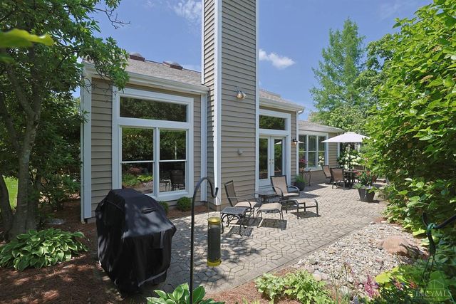 9832 Village View Court, Blue Ash, OH 45241