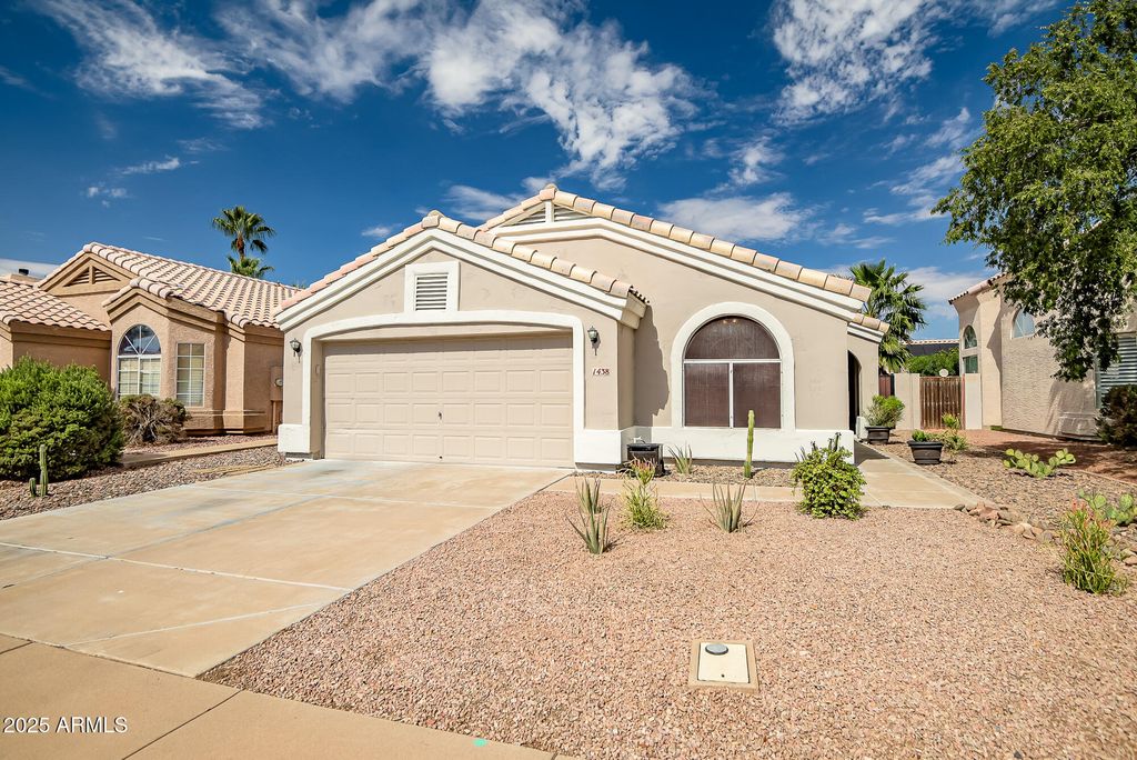 1438 E CINDY Street, Chandler, AZ 85225