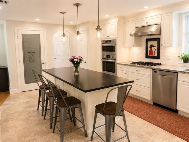 32 Webster Rd, Lexington, MA 02421