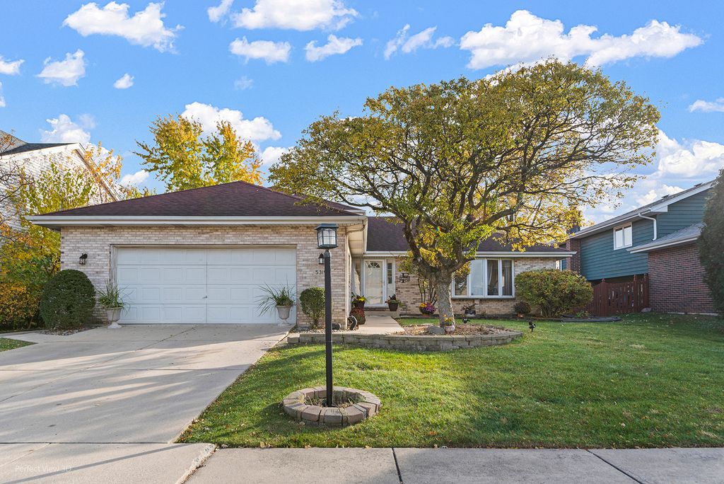 5319 Martha Lane, Oak Forest, IL 60452