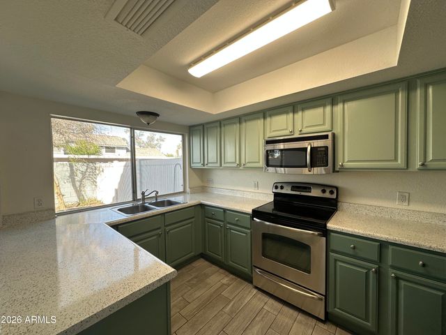 860 N MCQUEEN Road 1060, Chandler, AZ 85225