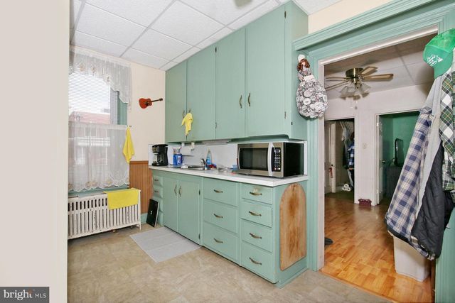 19 S LANCASTER ST, Jonestown, PA 17038