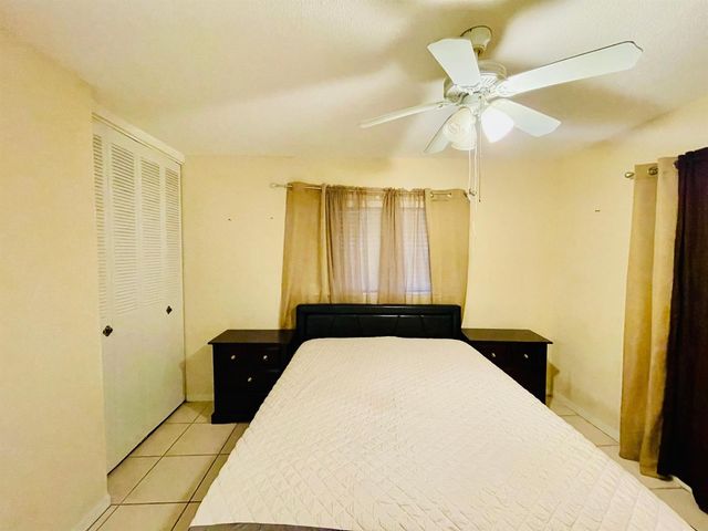 5051 W Oakland Park Boulevard W Unit E212, Lauderdale Lakes, FL 33313