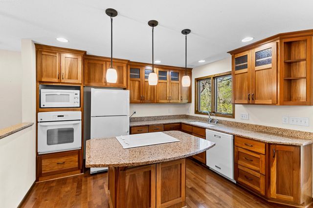 2119 Violet Lane, New Brighton, MN 55112