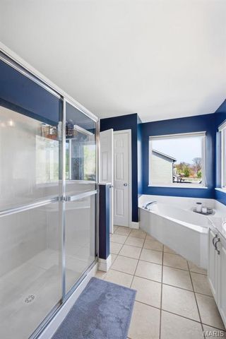 1437 Sunview Drive, O'fallon, MO 63366