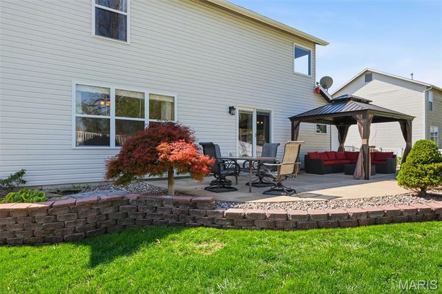 1437 Sunview Drive, O'fallon, MO 63366