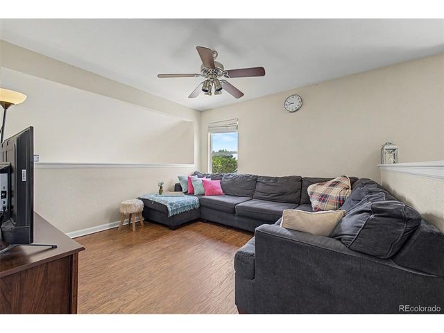 1321 Biloxi Ct, Aurora, CO 80018