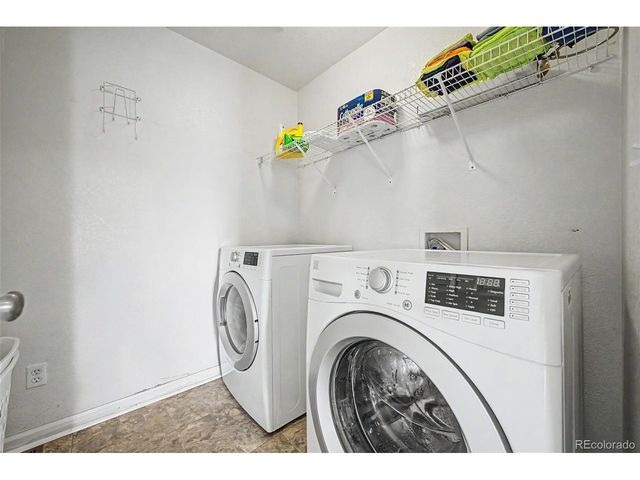 1321 Biloxi Ct, Aurora, CO 80018