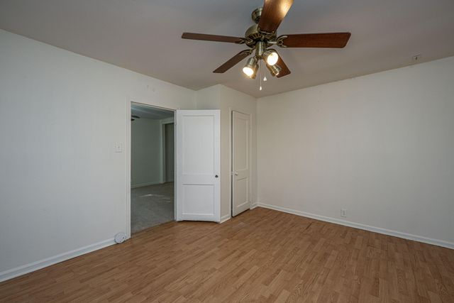 1063 S Pinckney Street, Mcclellanville, SC 29458