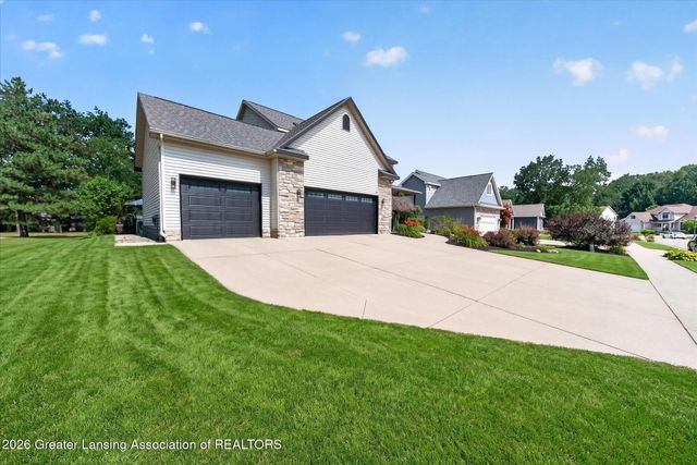 2456 Houghton Hollow Drive, Lansing, MI 48911