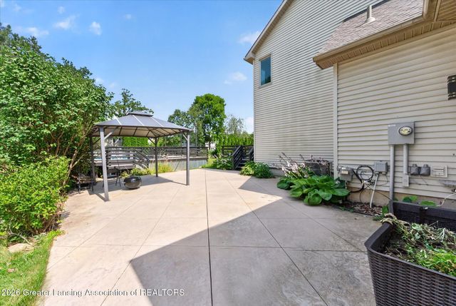 2456 Houghton Hollow Drive, Lansing, MI 48911