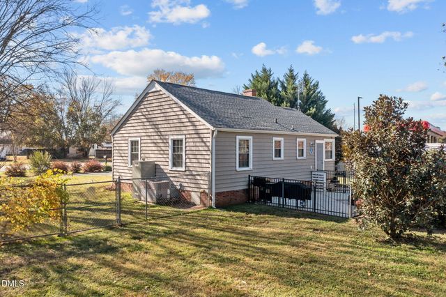 128 E Moore Street, Graham, NC 27253