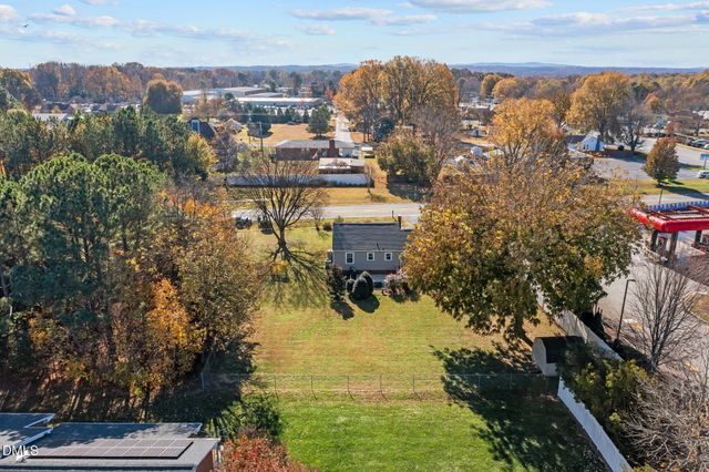 128 E Moore Street, Graham, NC 27253