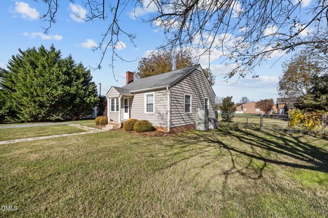 128 E Moore Street, Graham, NC 27253