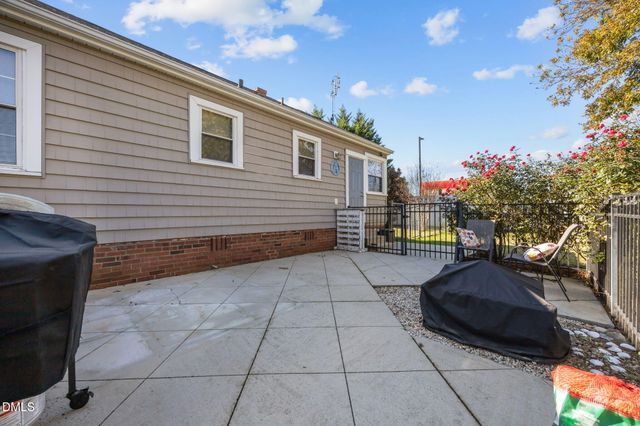 128 E Moore Street, Graham, NC 27253