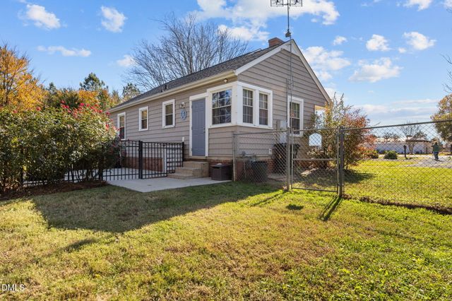 128 E Moore Street, Graham, NC 27253