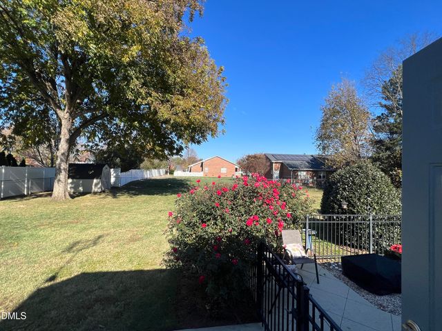 128 E Moore Street, Graham, NC 27253