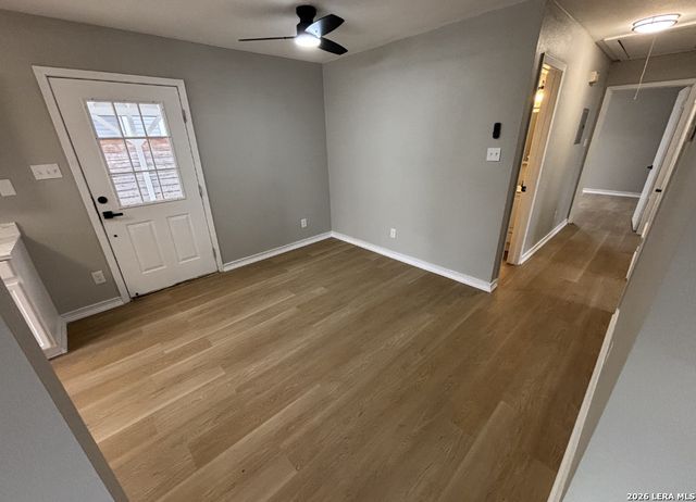 132 University, San Antonio, TX 78201