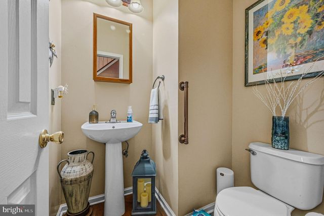 62 HILLARY CIR, New Castle, DE 19720