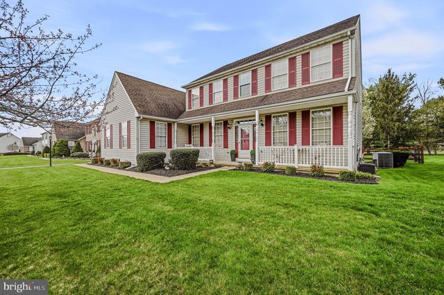 62 HILLARY CIR, New Castle, DE 19720