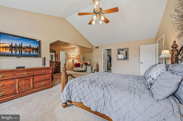 62 HILLARY CIR, New Castle, DE 19720