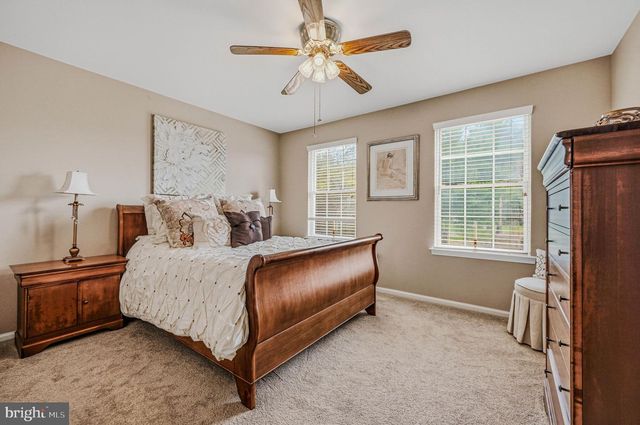 62 HILLARY CIR, New Castle, DE 19720