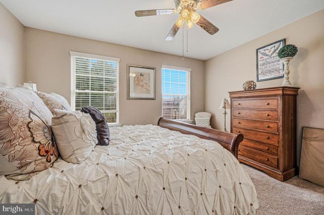 62 HILLARY CIR, New Castle, DE 19720