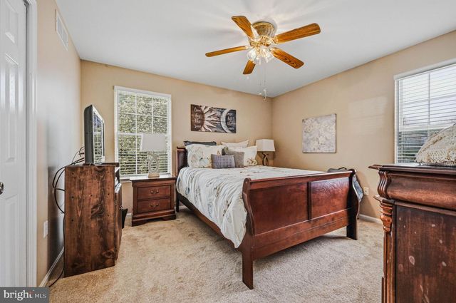 62 HILLARY CIR, New Castle, DE 19720