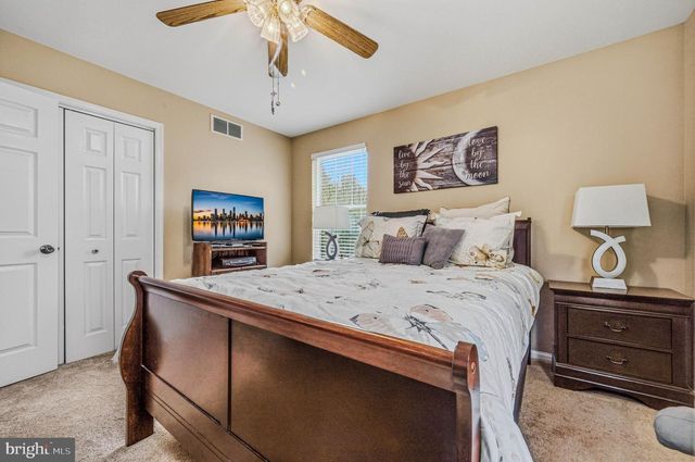 62 HILLARY CIR, New Castle, DE 19720