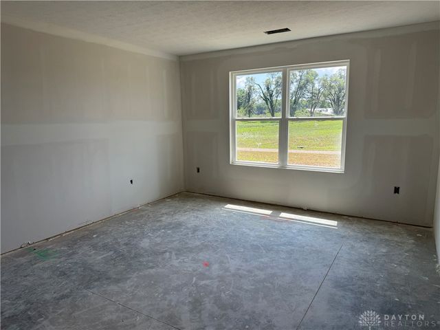 214 Lightfoot Court, New Carlisle, OH 45344