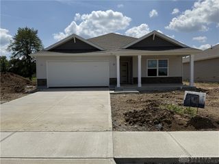 214 Lightfoot Court, New Carlisle, OH 45344