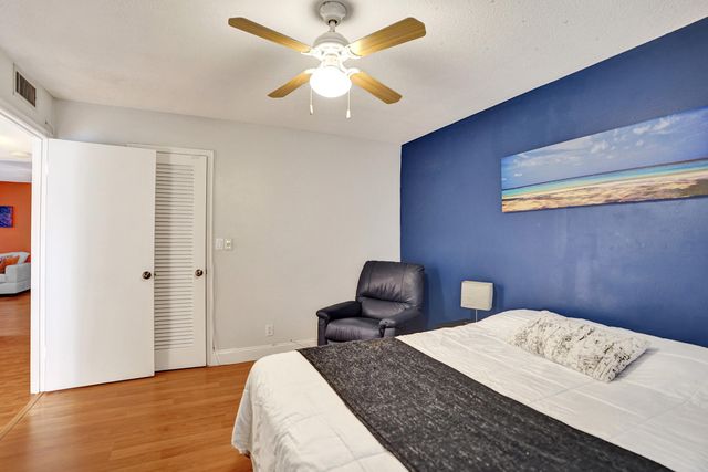 218 NE 12th Avenue 401, Hallandale Beach, FL 33009