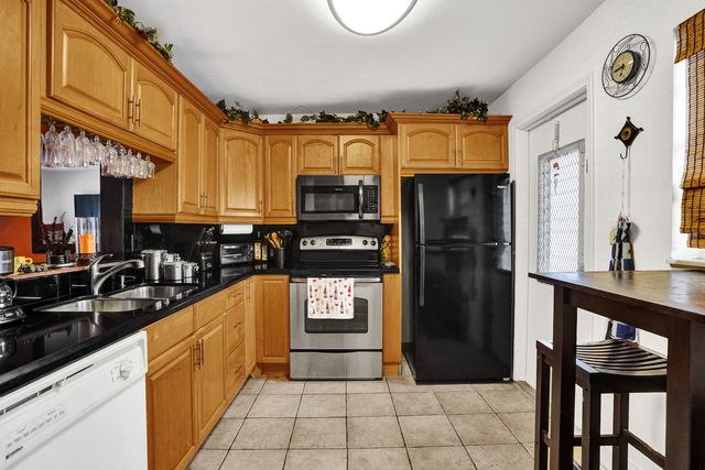 218 NE 12th Avenue 401, Hallandale Beach, FL 33009