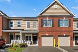 16728 RIVER VIEW CIR, Bristol, PA 19007