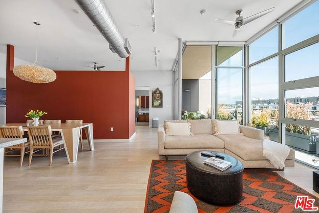 4080 Glencoe Avenue 420, Marina Del Rey, CA 90292