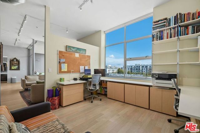 4080 Glencoe Avenue 420, Marina Del Rey, CA 90292