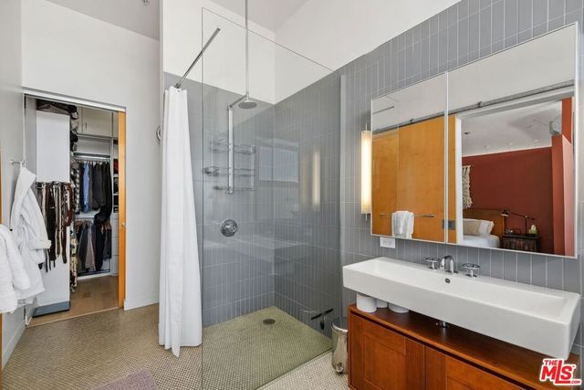 4080 Glencoe Avenue 420, Marina Del Rey, CA 90292