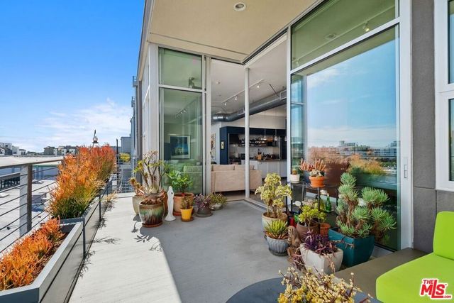 4080 Glencoe Avenue 420, Marina Del Rey, CA 90292