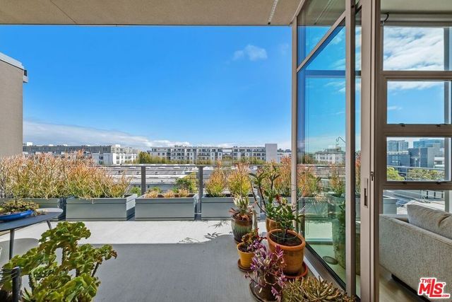 4080 Glencoe Avenue 420, Marina Del Rey, CA 90292