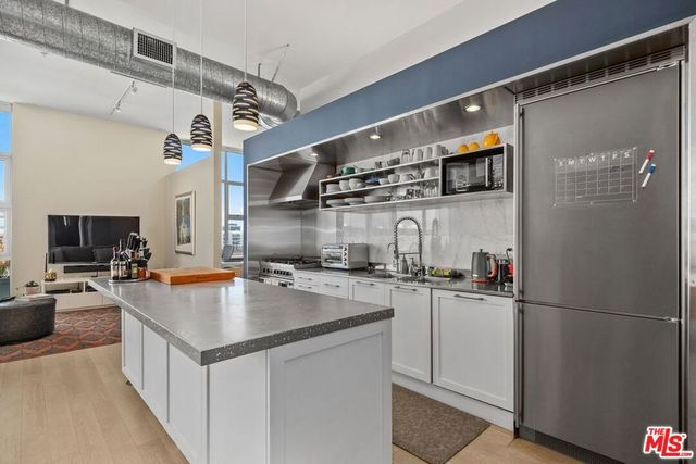 4080 Glencoe Avenue 420, Marina Del Rey, CA 90292