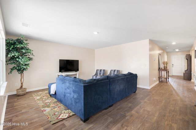 1751 Fox Trace Circle, Leland, NC 28451