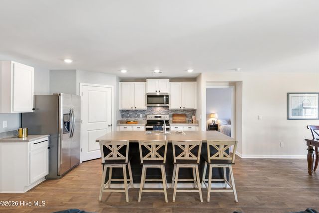 1751 Fox Trace Circle, Leland, NC 28451