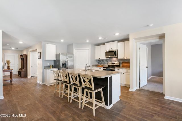 1751 Fox Trace Circle, Leland, NC 28451