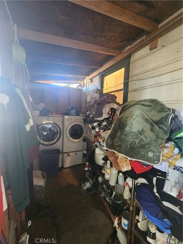 712 S Vicentia, Corona, CA 92882