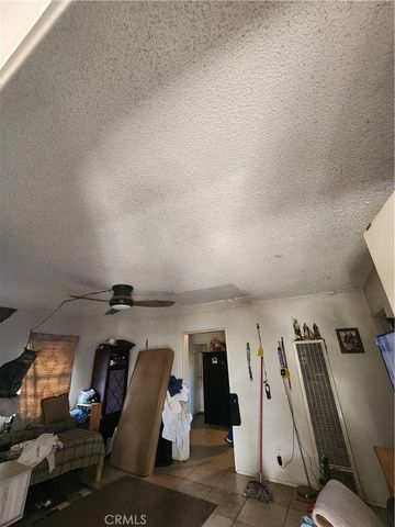 712 S Vicentia, Corona, CA 92882