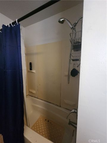 712 S Vicentia, Corona, CA 92882