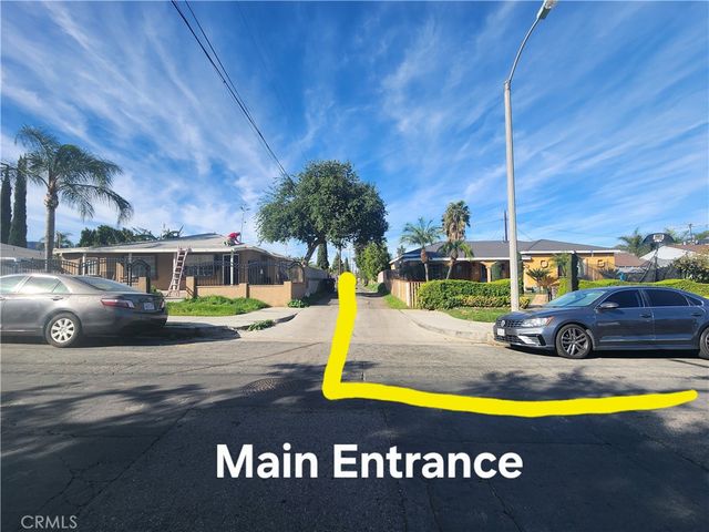 712 S Vicentia, Corona, CA 92882