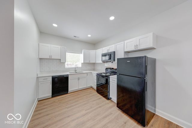 3915 N Hawthorne Lane, Indianapolis, IN 46226
